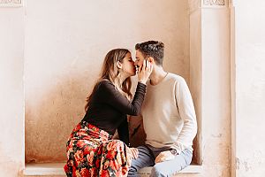 beso alhambra